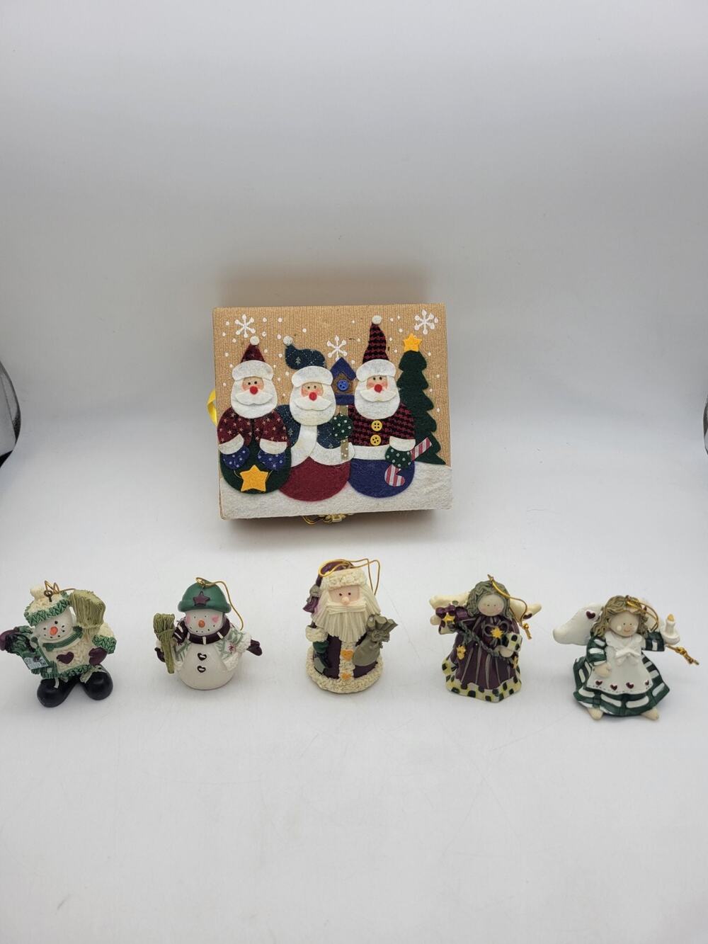 Holiday Treasures Custom Hand-Crafted Gift Box w/ 5 Christmas Tree Ornaments